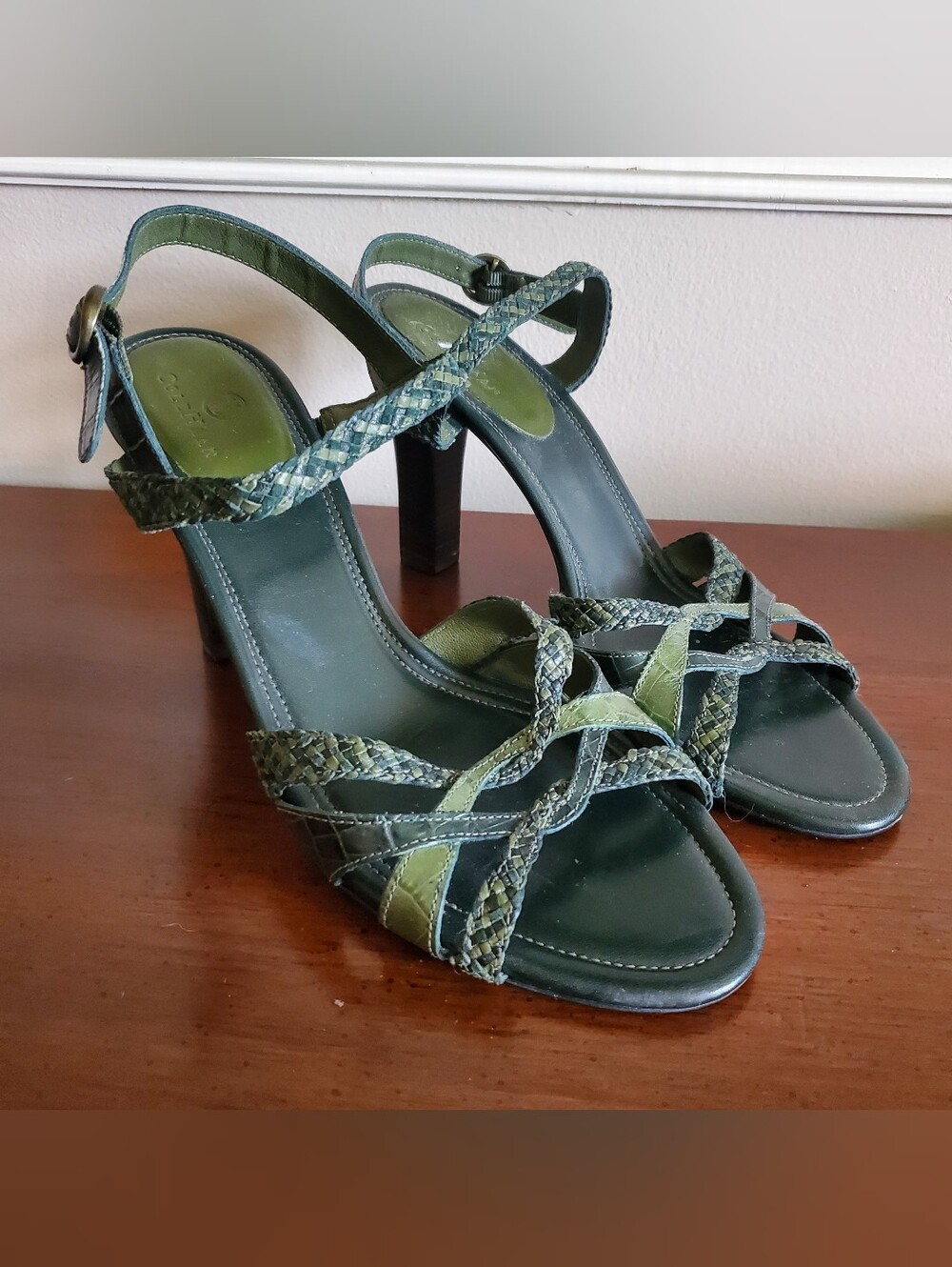 Vintage pair of Cole Haan braided strappy‎ sandals in multi-shaded olive Size 10